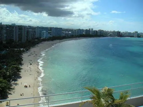 Playamar- Beachfront Apartment San Juan